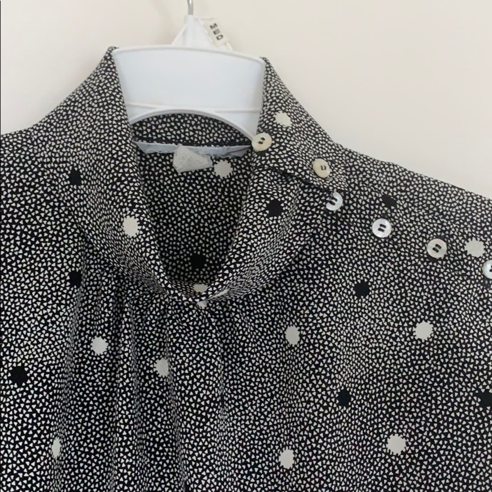 Blouse Plz View Photos